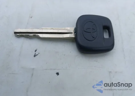 2002 Toyota Camry Le/Xle/Se z USA, uszkodzony, nr VIN 4T1BE32K02U067036